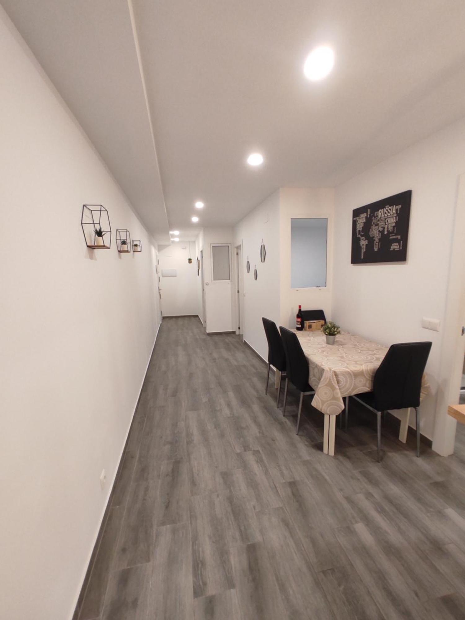 Piso Tranquilo Y Bonito Malaga Apartment ภายนอก รูปภาพ